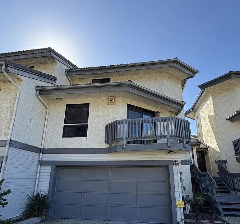 794 Summit Dr
