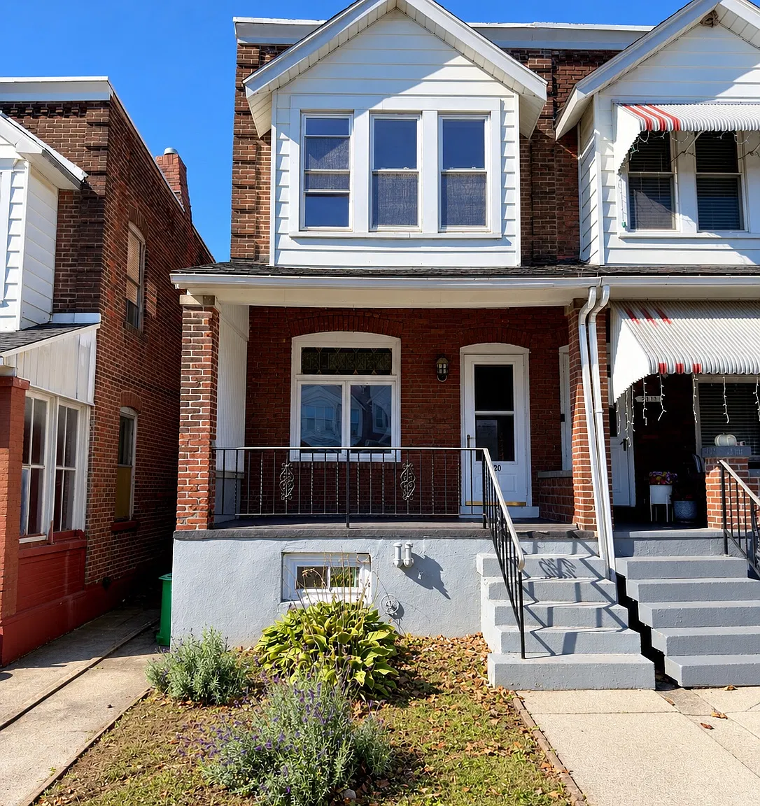 3 bed, 1252 sqft, $2,300 — Photo 1