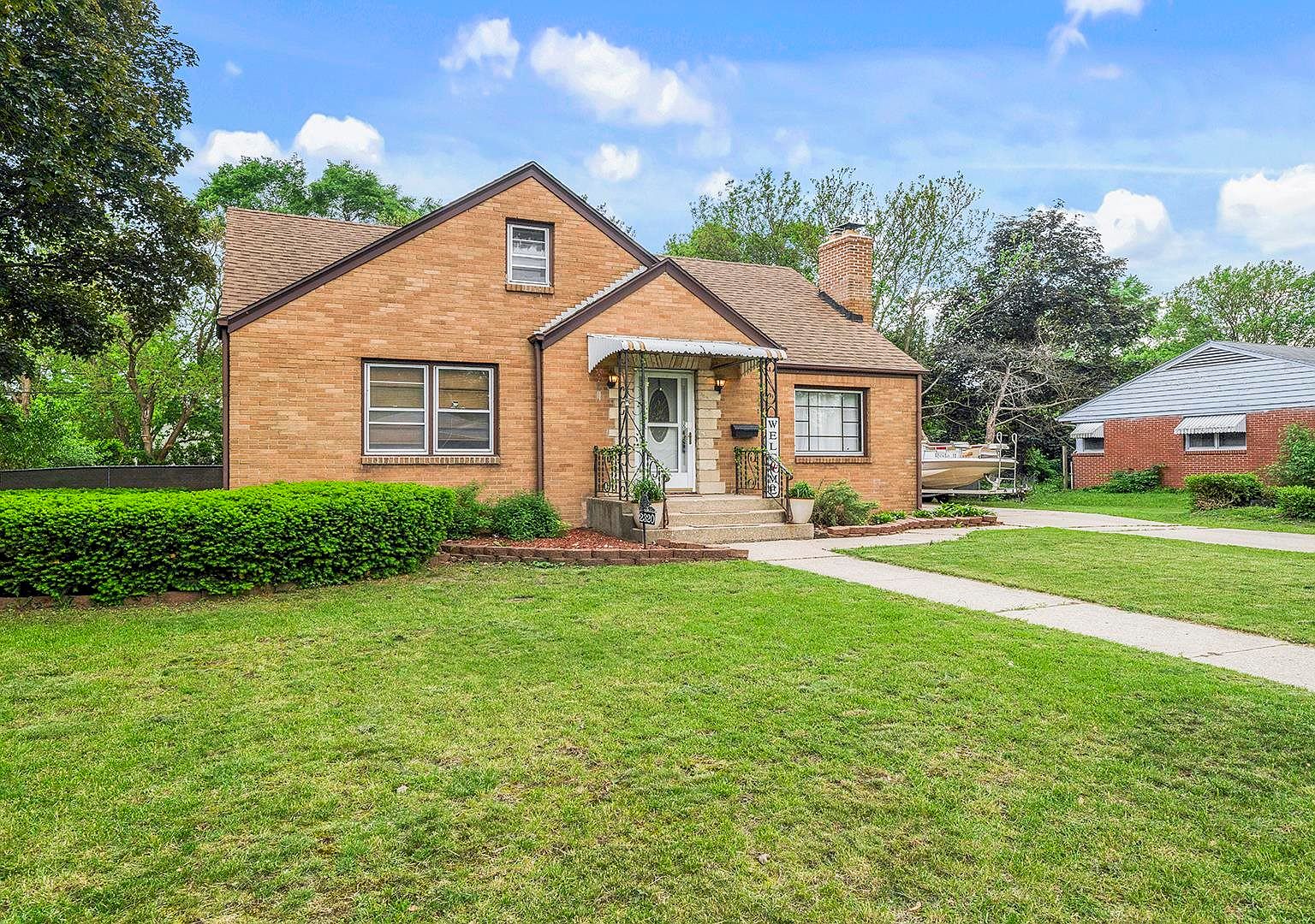 2320 Glenwood Ave, Rockford, IL 61103 Zillow