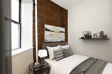 Rented by R New York