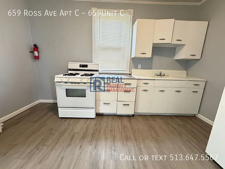 659 Ross Ave #C — Photo 7