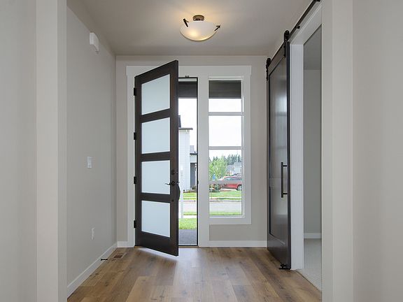 4th image of 2905 NE 171st Ave