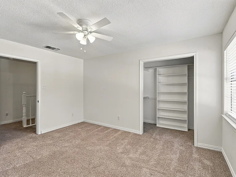 1205 Shannon Ln — Photo 33