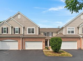 335 Wolcott Ln, Batavia, IL 60510