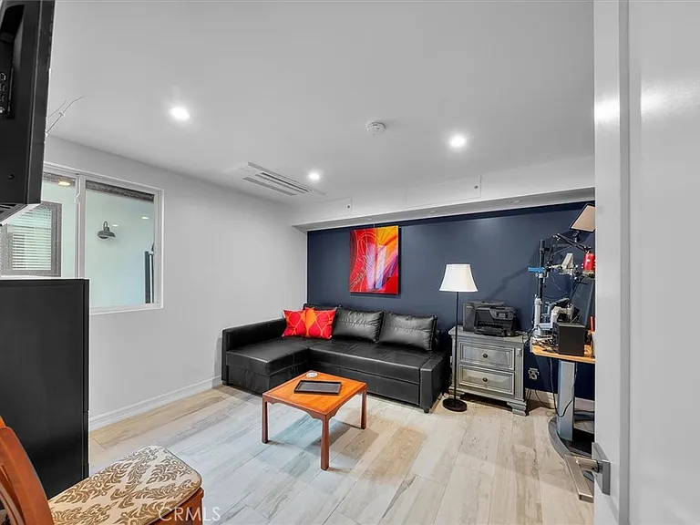 760 Manhattan Beach Blvd #B — Photo 13