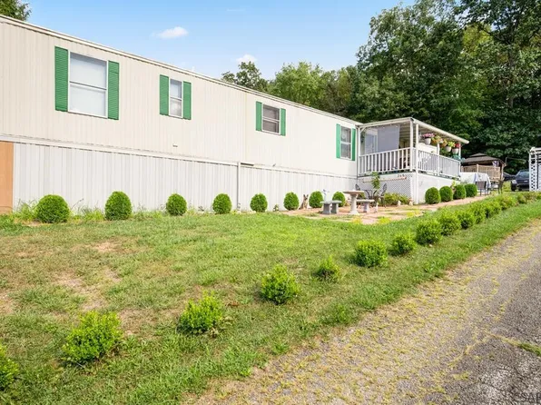 248 Thomas St, Hollsopple, PA 15935