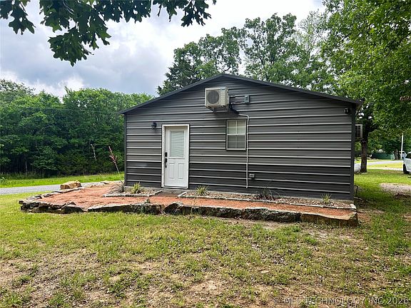 2nd image of 30 Arroyo Dr