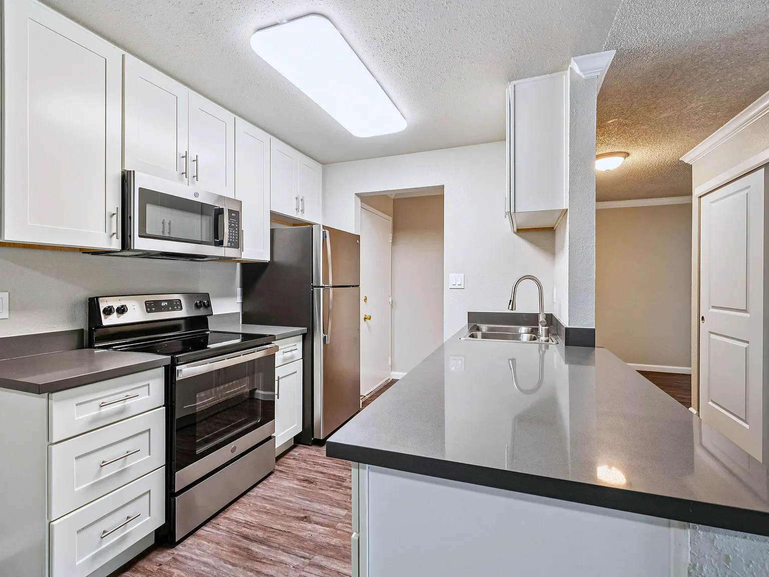 Ballena Village Apartment Homes — Photo 4