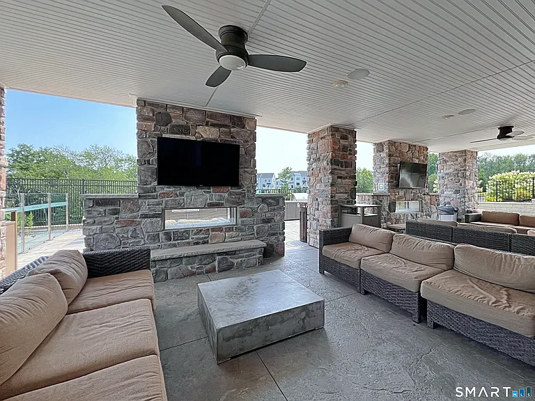 113 Center Meadow Ln #113 — Photo 37