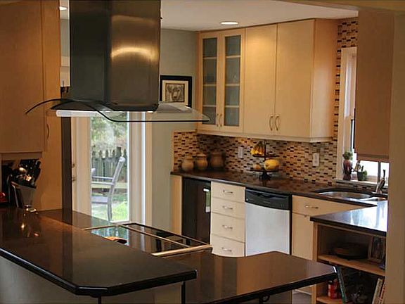 2nd image of 2613 Au Sable Pl