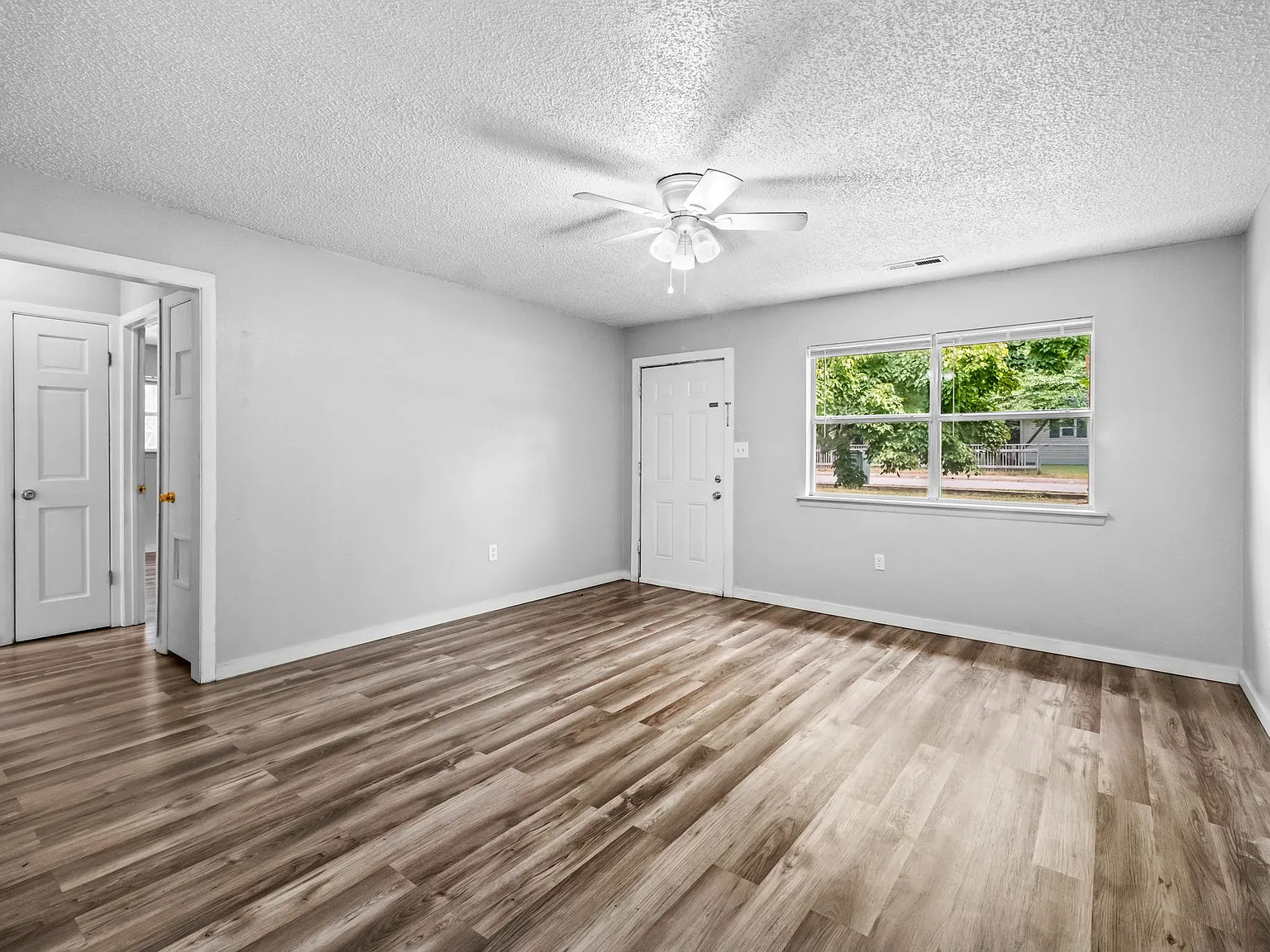 1309 South Washington Avenue - 4 — Photo 4