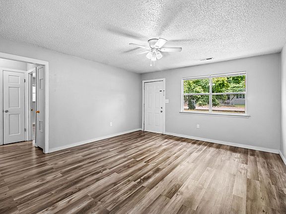 4th image of 1309 S Washington Ave #4