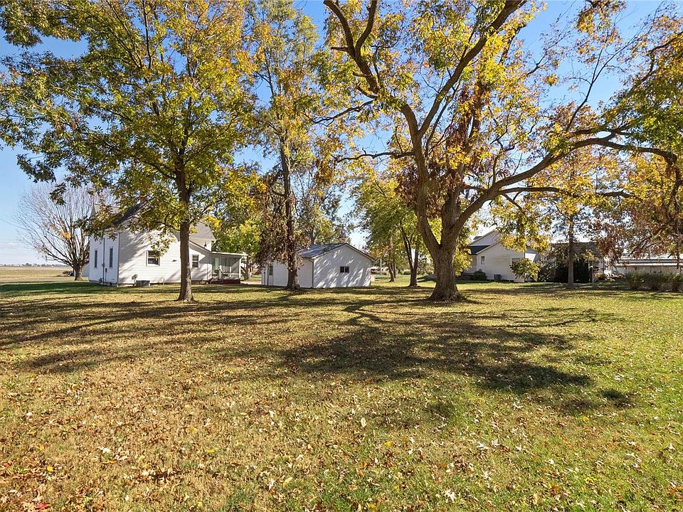 627 Sparta St, Saint Libory, IL 62282 MLS 23065003 Zillow