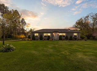 6046 Faussett Rd, Howell, MI 48855