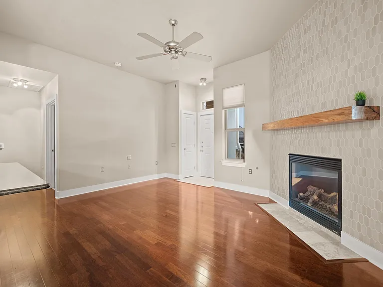 2216 Thornton Rd #210 — Photo 4