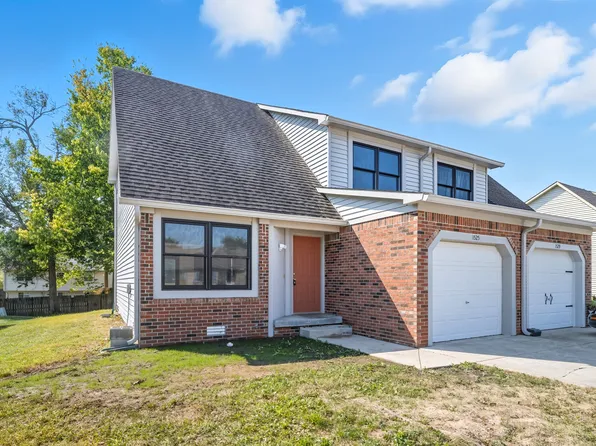 1525 Timber Village Dr, Greenwood, IN 46142