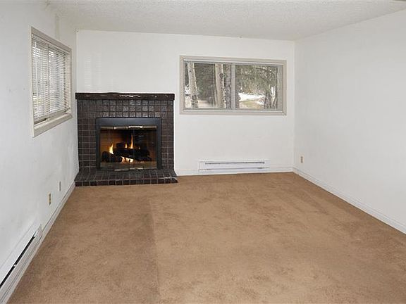 3rd image of 998 W Beaver Creek Blvd #D101
