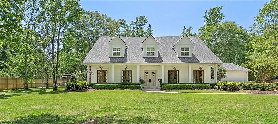 1st image of 78 Riverdale Dr