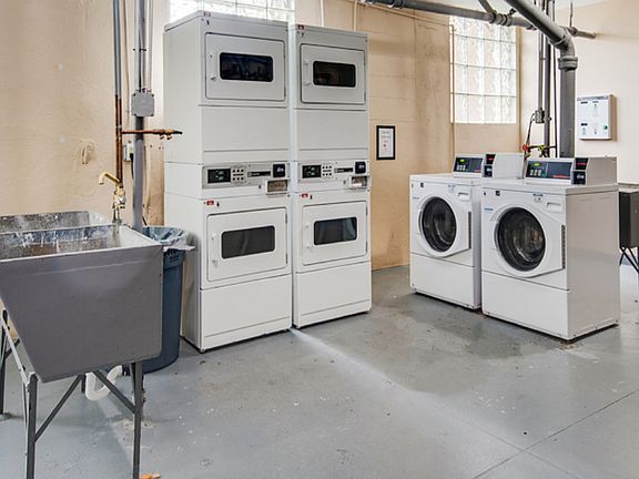 3rd image of 2801 Park Ave APT 303