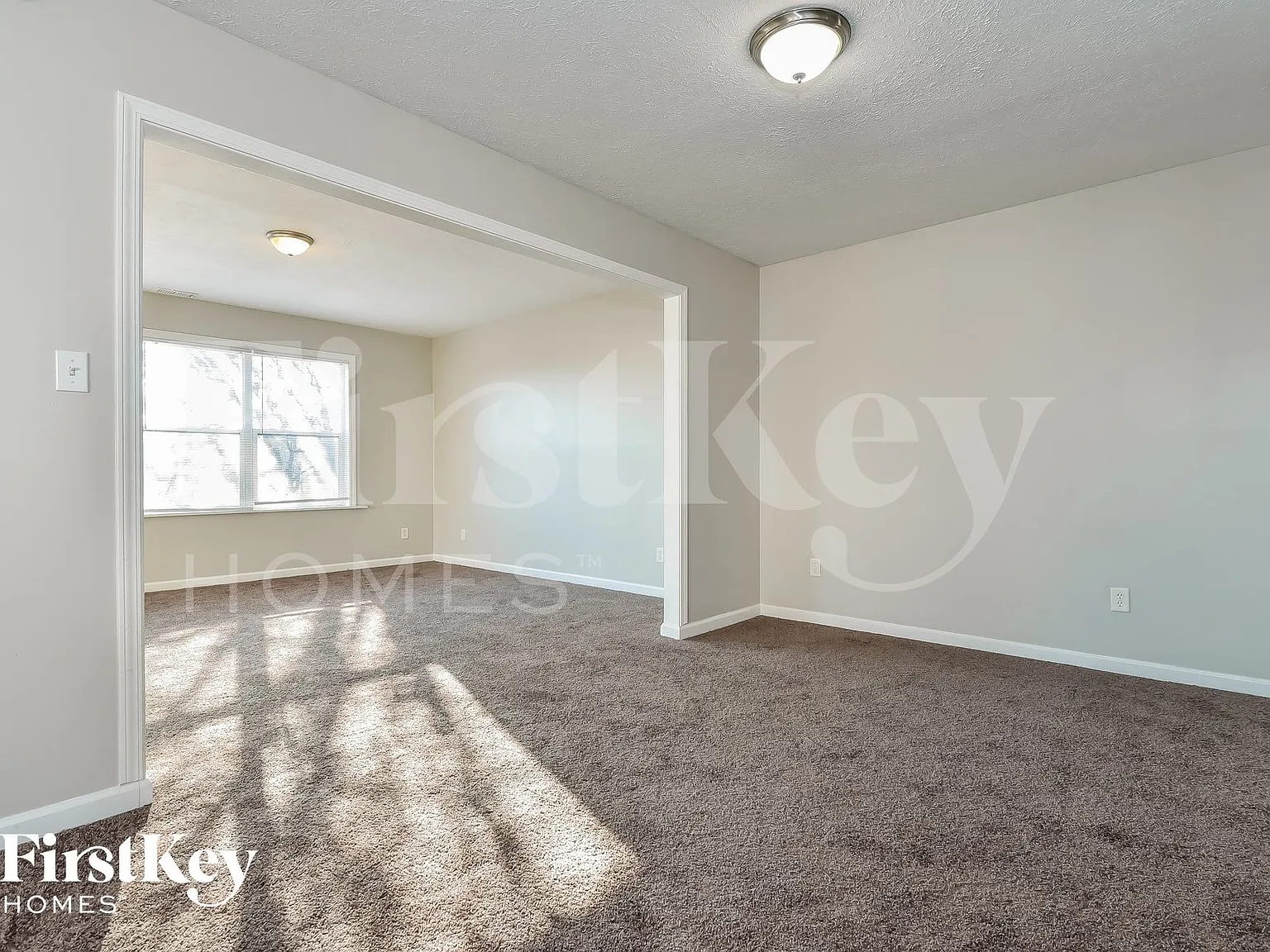 4 bed, 3.0 bath, 1950 sqft, $2,220 — Photo 4