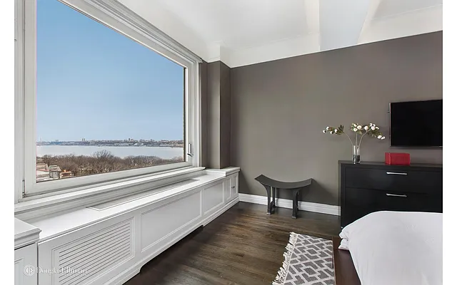 Sold by Douglas Elliman | media 7