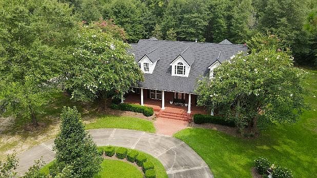 1st image of 12 Harrington Ln