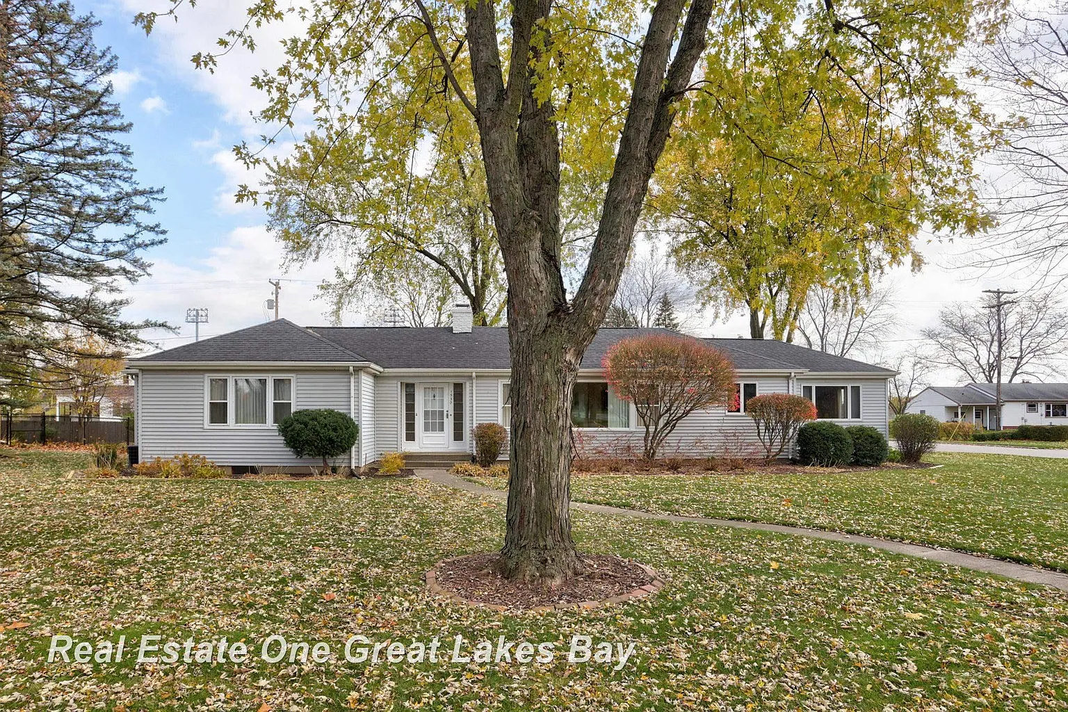 1530 Glendale Ave photo 1