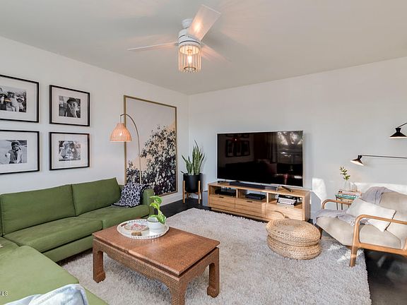 5th image of 1016 E Village Circle Dr S
