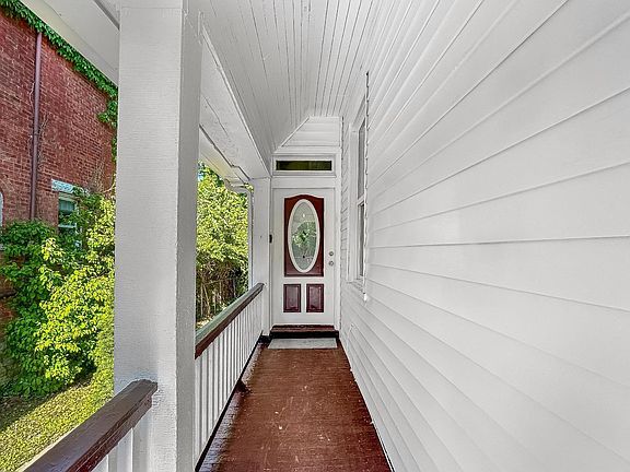 5th image of 431 Considine Ave