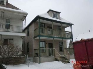 2430 Goodson St, Hamtramck, MI 48212