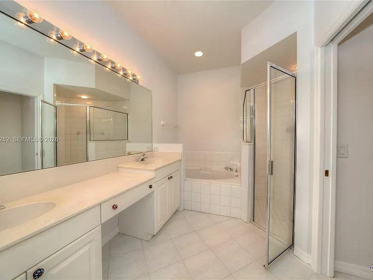 3781 NW Willow Creek Dr — Photo 14