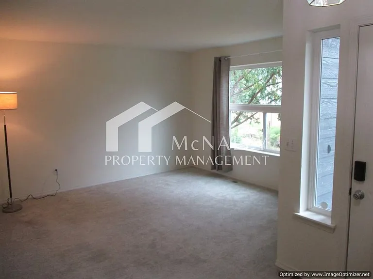 1166 Leschi Dr — Photo 8