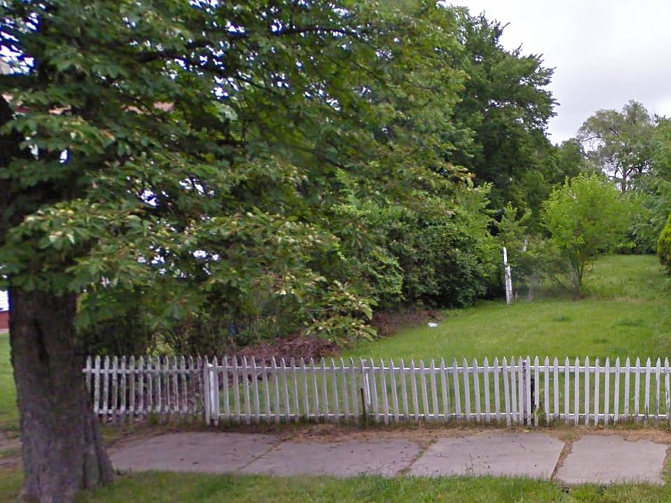2nd image of 4232 18th St