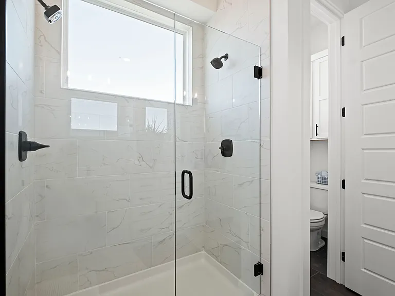 445 SW Longview Blvd — Photo 5