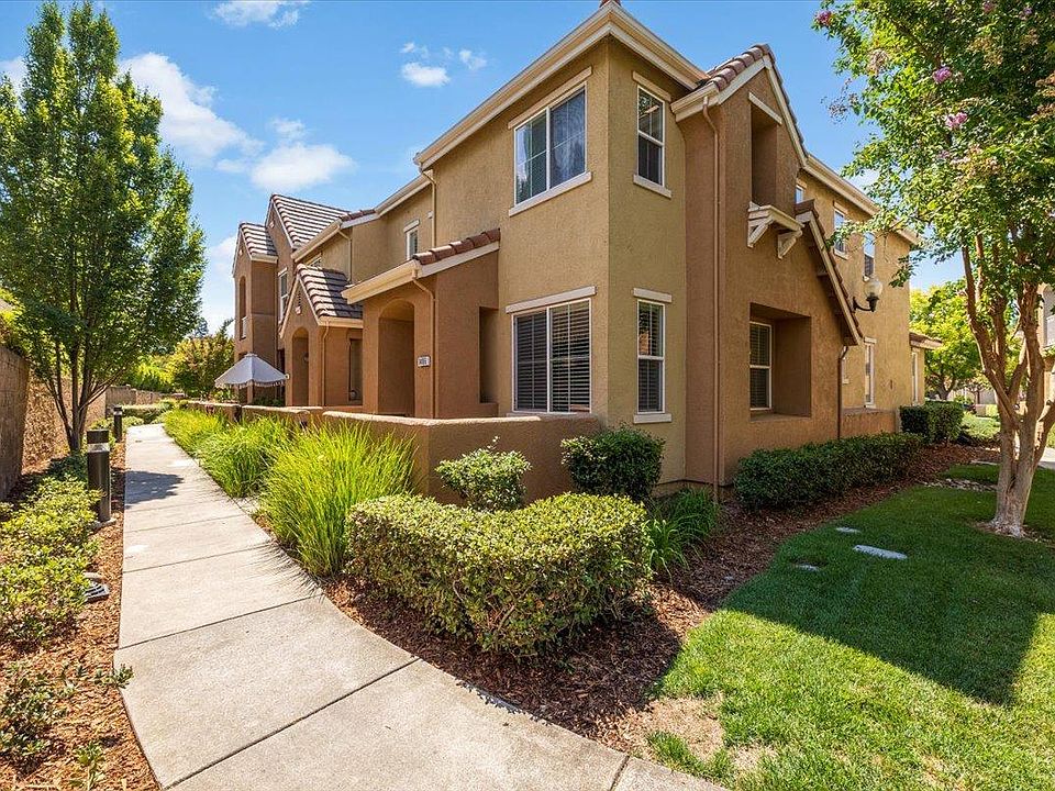 1st image of 1406 Dante Cir