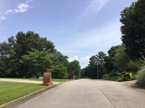 5th image of 160 Country Place Dr