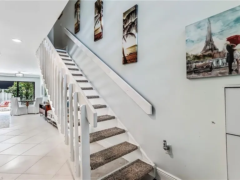 860 Meadowland Dr #E — Photo 14