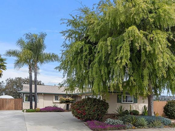 2nd image of 8611 Avenida Marco