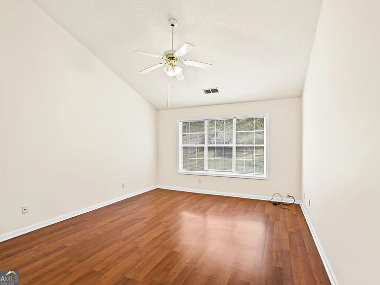 3245 Chandon Ln — Photo 14