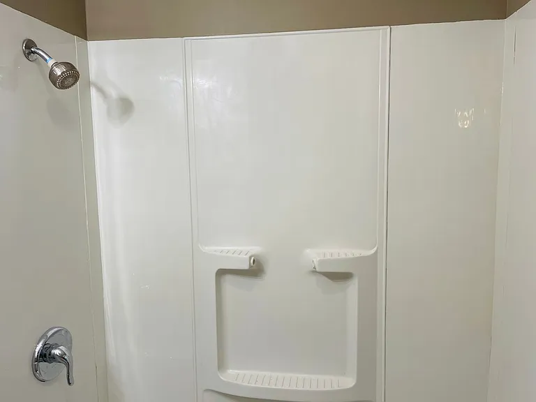 440 Lewis Ave — Photo 17