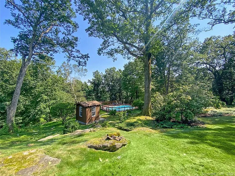 57 Drum Hill Ln — Photo 31