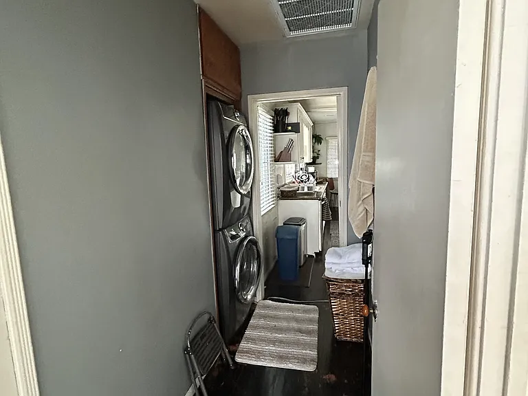 3741 6th Ave — Photo 7