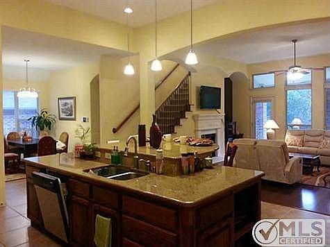 3rd image of 108 Parkhaven Dr