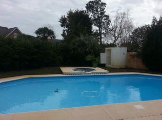 1342 Ceylon Dr, Gulf Breeze, FL 32563