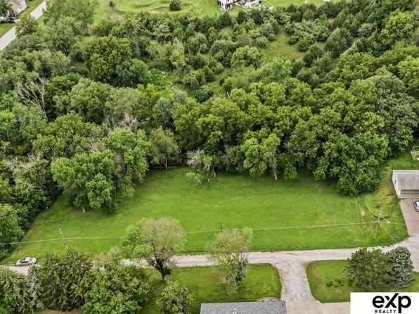 740 N 16th St, Plattsmouth, NE 68048