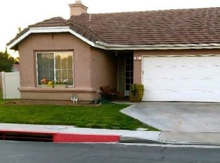 881 Balsam Way, Hemet, CA 92545