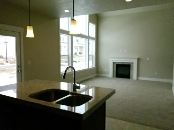 787 E Newfield Dr, Sandy, UT 84094