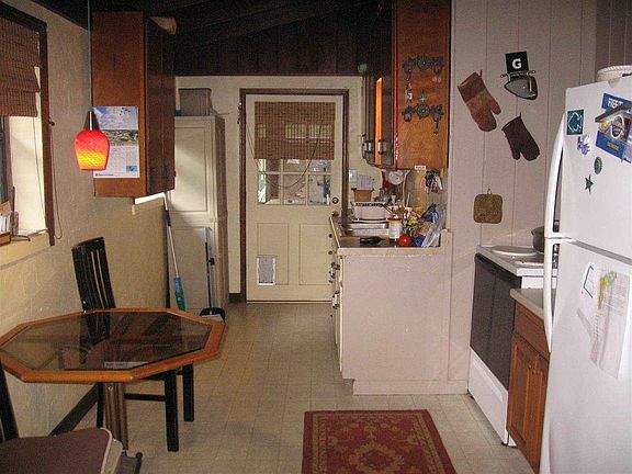 5th image of 725 Sophie Ln