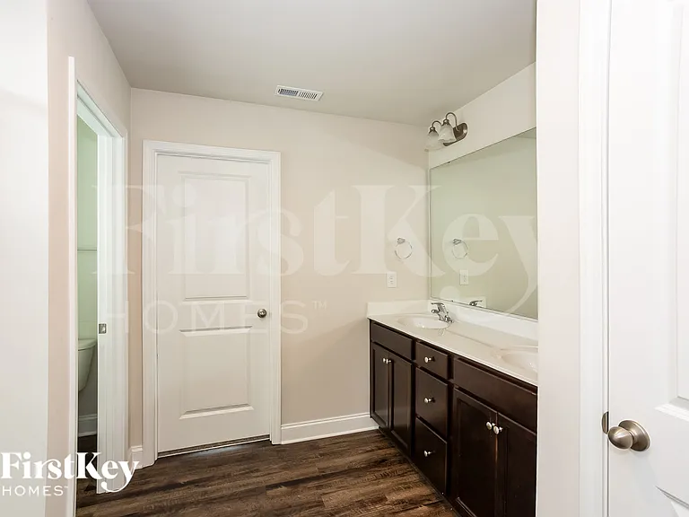 5225 Cobblestone Glen Dr — Photo 12