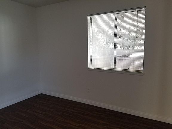 5th image of 902 N Garfield Ave #E